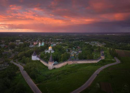 Закат в Печорах