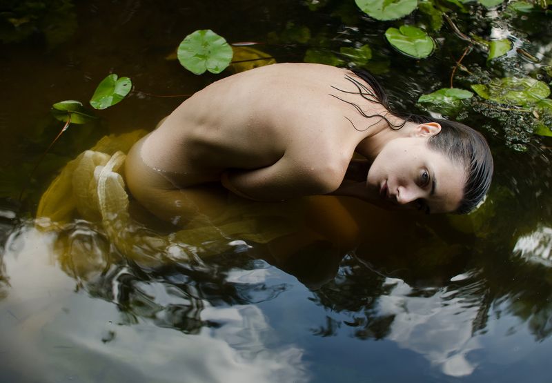 eugenereno, portrait, nude Falling in the sky фото превью