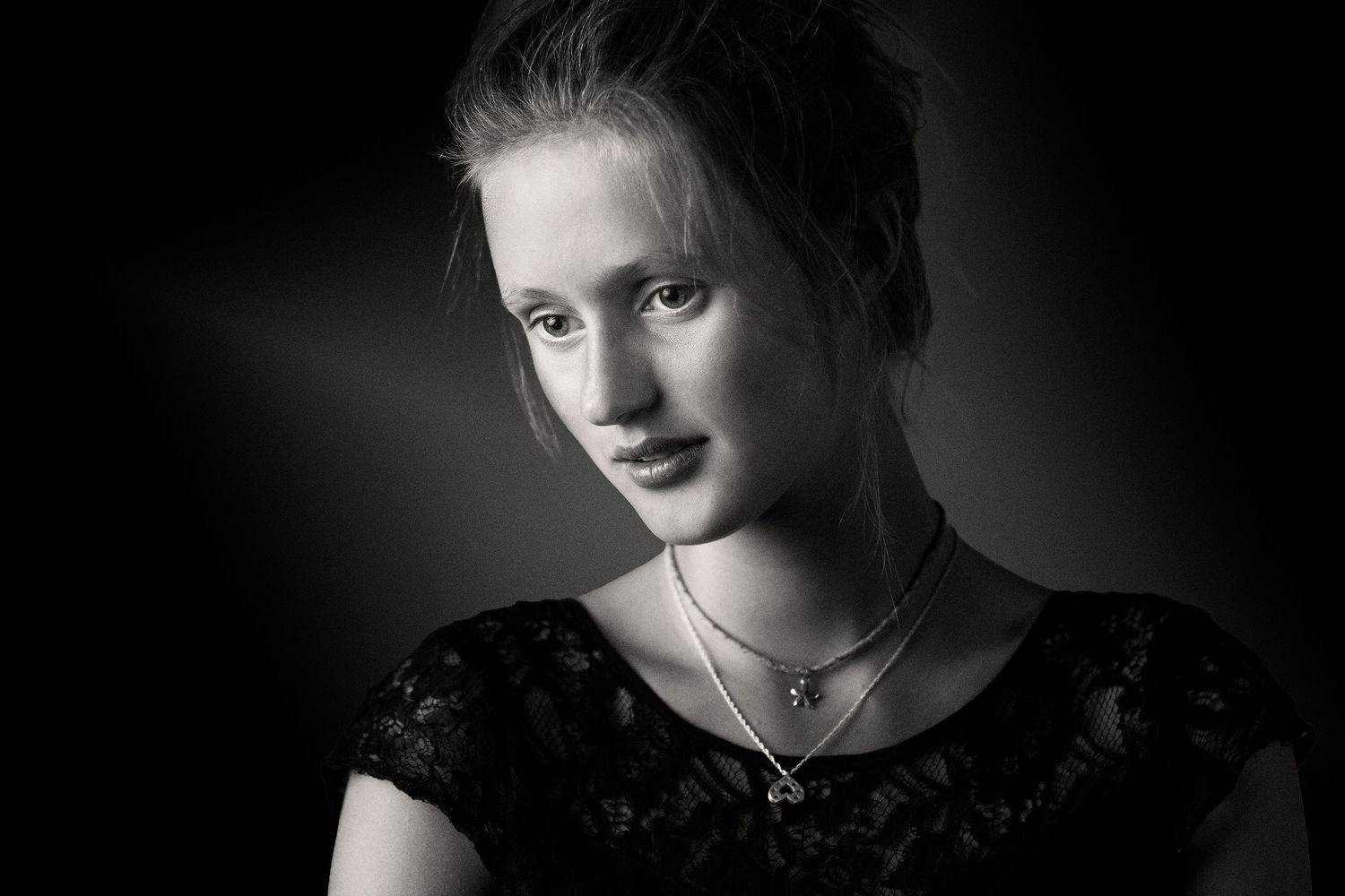 beauty, face, eyes, black, white, woman, portrait, studio, canon, Godox,, Rene Kuipers