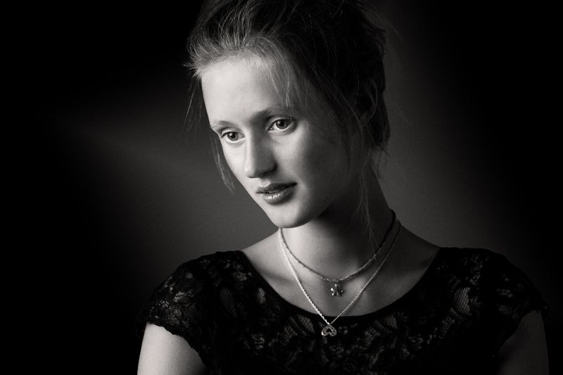beauty, face, eyes, black, white, woman, portrait, studio, canon, Godox, Serene фото превью