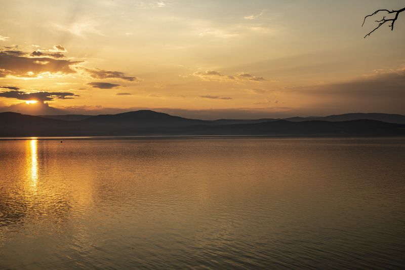 Луч солнца золотой фото превью