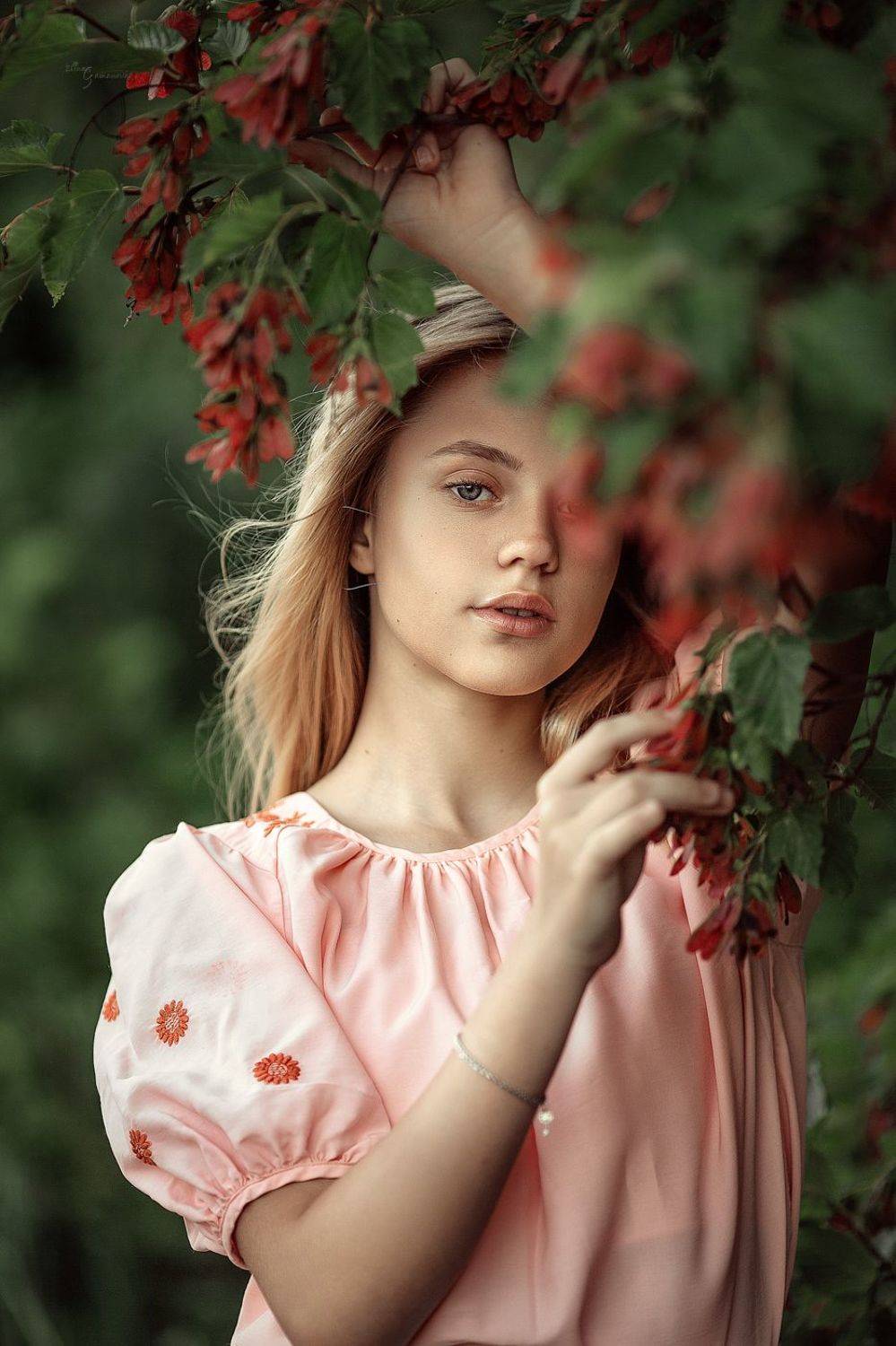 , Элина Гаманова