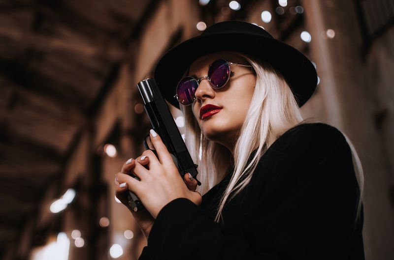 Julie Got a Gun фото превью