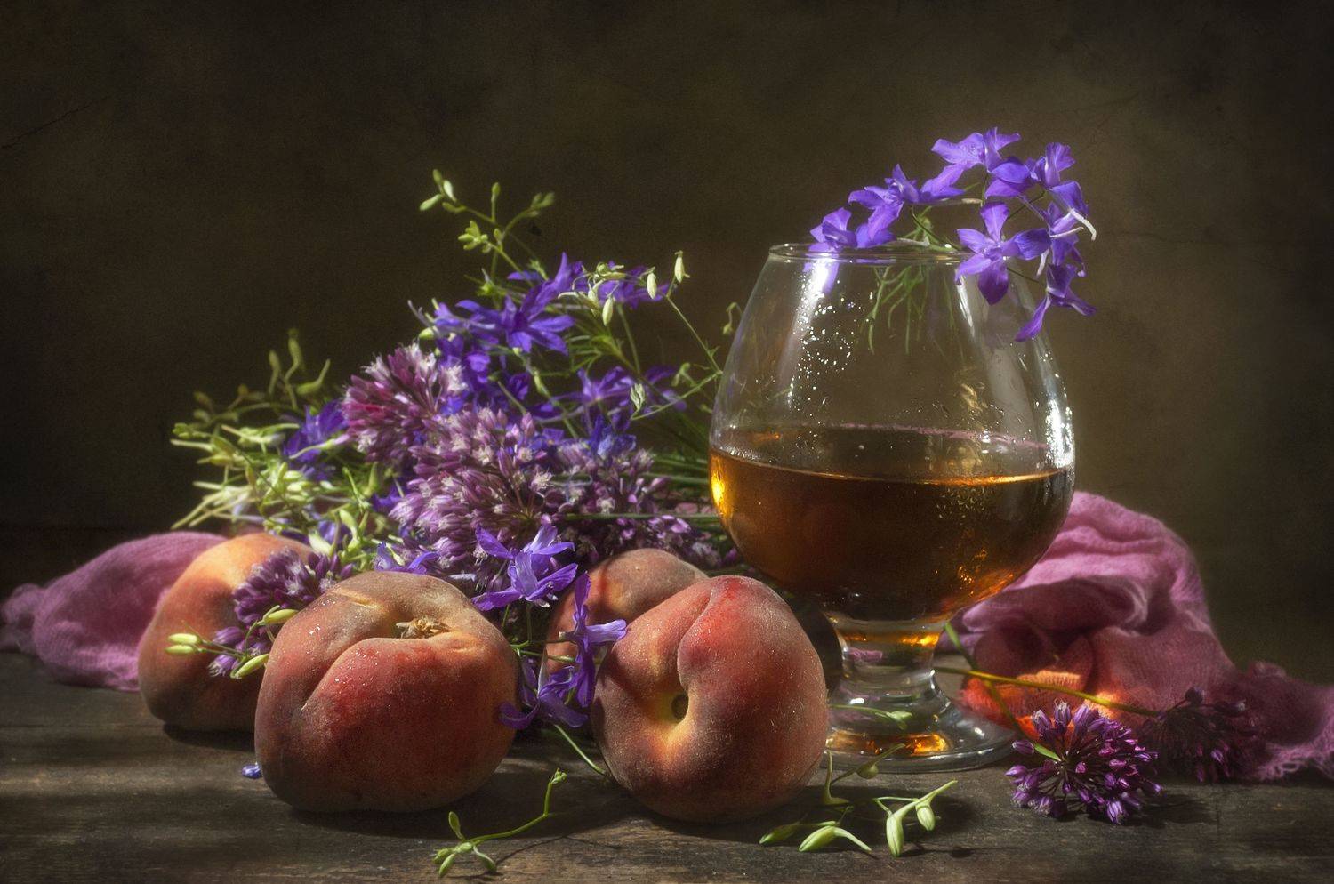 цветы,персики,коньяк,летний,фрукты, бокал, Владимир Володин