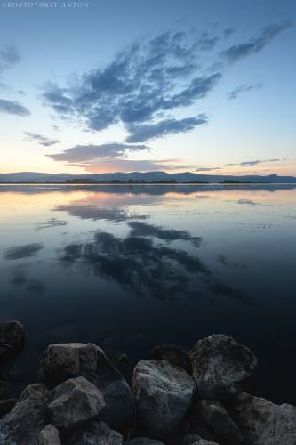 Тихое утро на берегу Дуная.