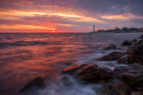 И вспыхнуло небо!