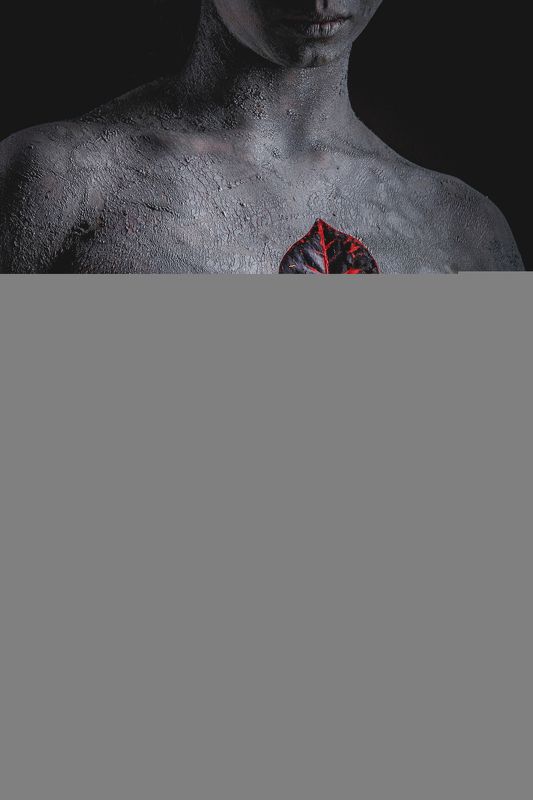 девушка, статуя, цветок  фото превью