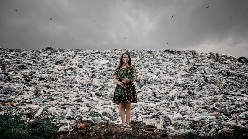 #photo #photosession #Ukraine #poltava #tfp #ecology #nature #girl #alone #dump #trash #dirt #planet #greenpeace #life #social #walk #sigma35mmart #flover Мусор фото превью