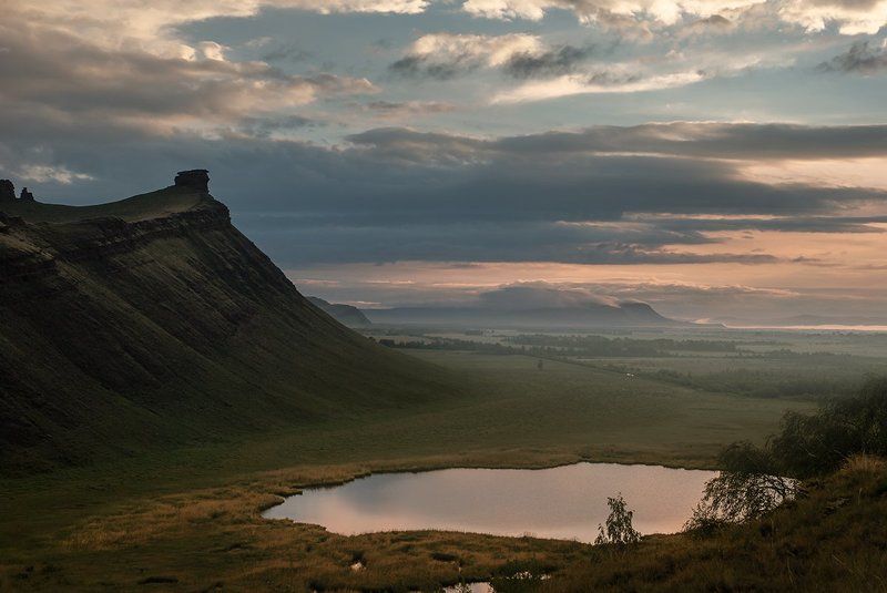Большой, Восход, Высокий, Голубой, Горы, Далеко, Желтый, Зеленый, Красивый, Облака, Озеро, Отражение, Пейзаж, Природа, Размер, Рано, Рассвет, Розовый, Сибирь, Степь, Сундуки, Туман, Утро, Хакасия, Холодный Рассвет фото превью
