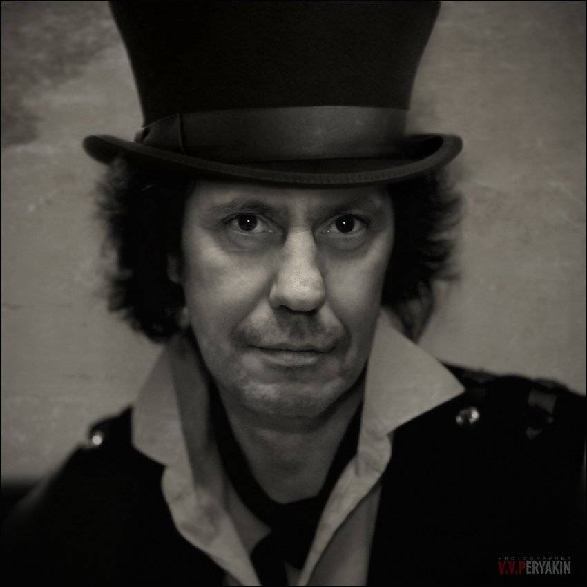 , Виктор Перякин