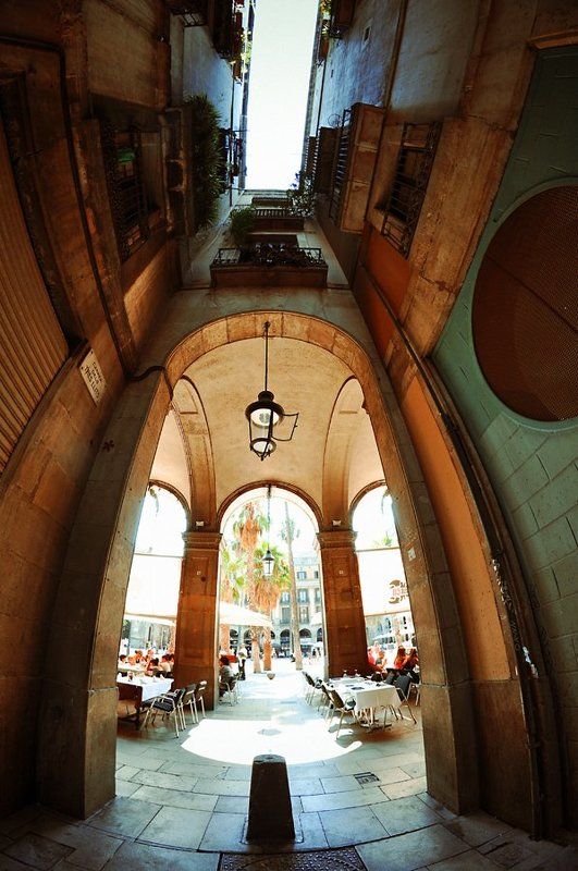 Где-то в Барселоне фото превью