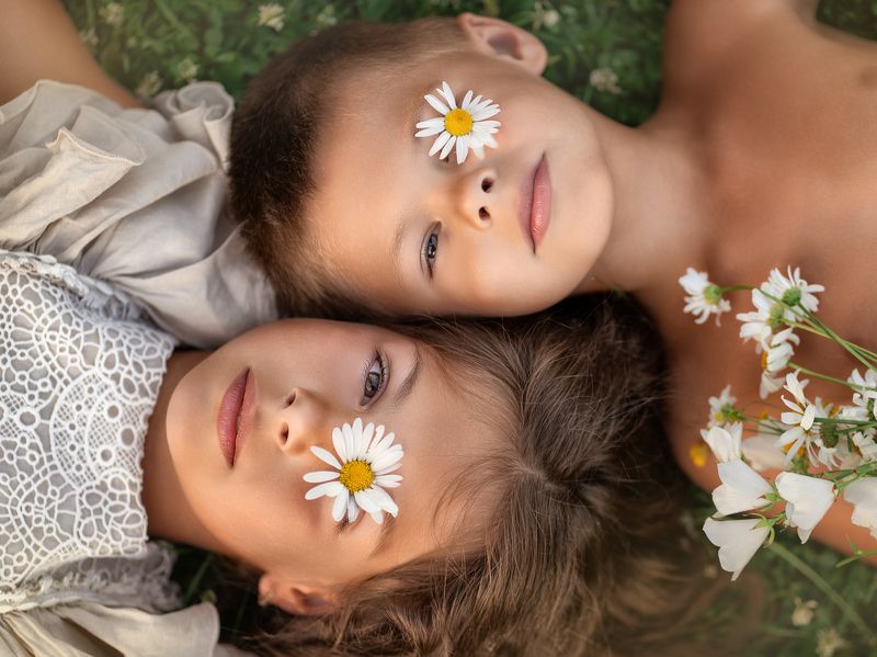 Брат с сестрой фото превью