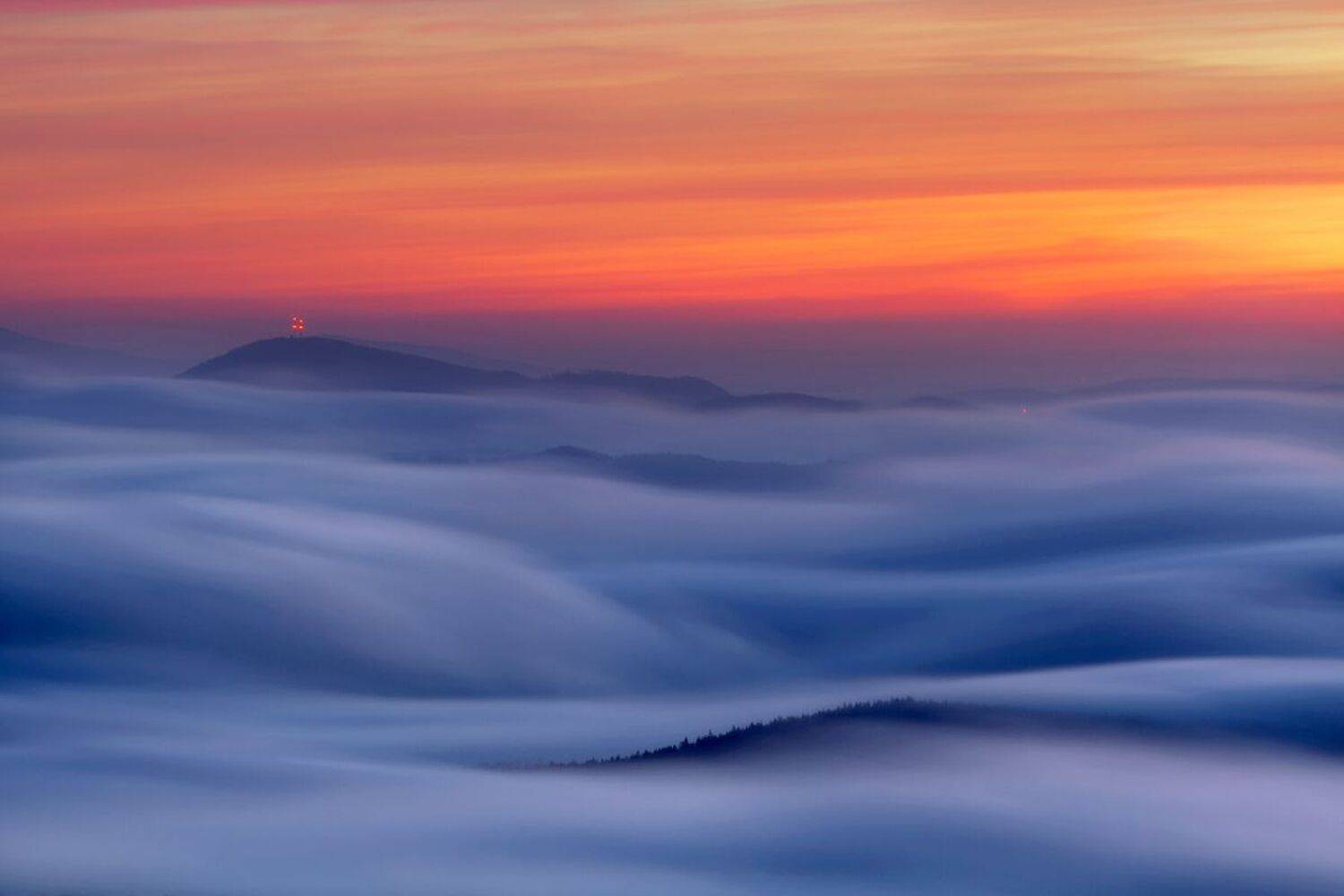 The Inversion.... Автор: Iza i Darek Mitręga landscape,autumn,canon,mountains, Iza i Darek Mitręga