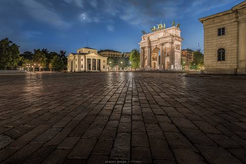 Арка Мира в Милане