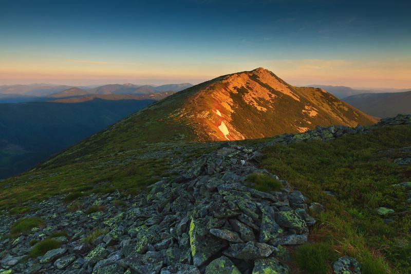 Горгани, Украина, Сивуля, горы, лето, Gorgany, Ukraine, Syvulya, sunrise, mountains, sky, peak, outdoor, travel, hiking, dawn, tranquil, calm, silence, Первый Свет фото превью