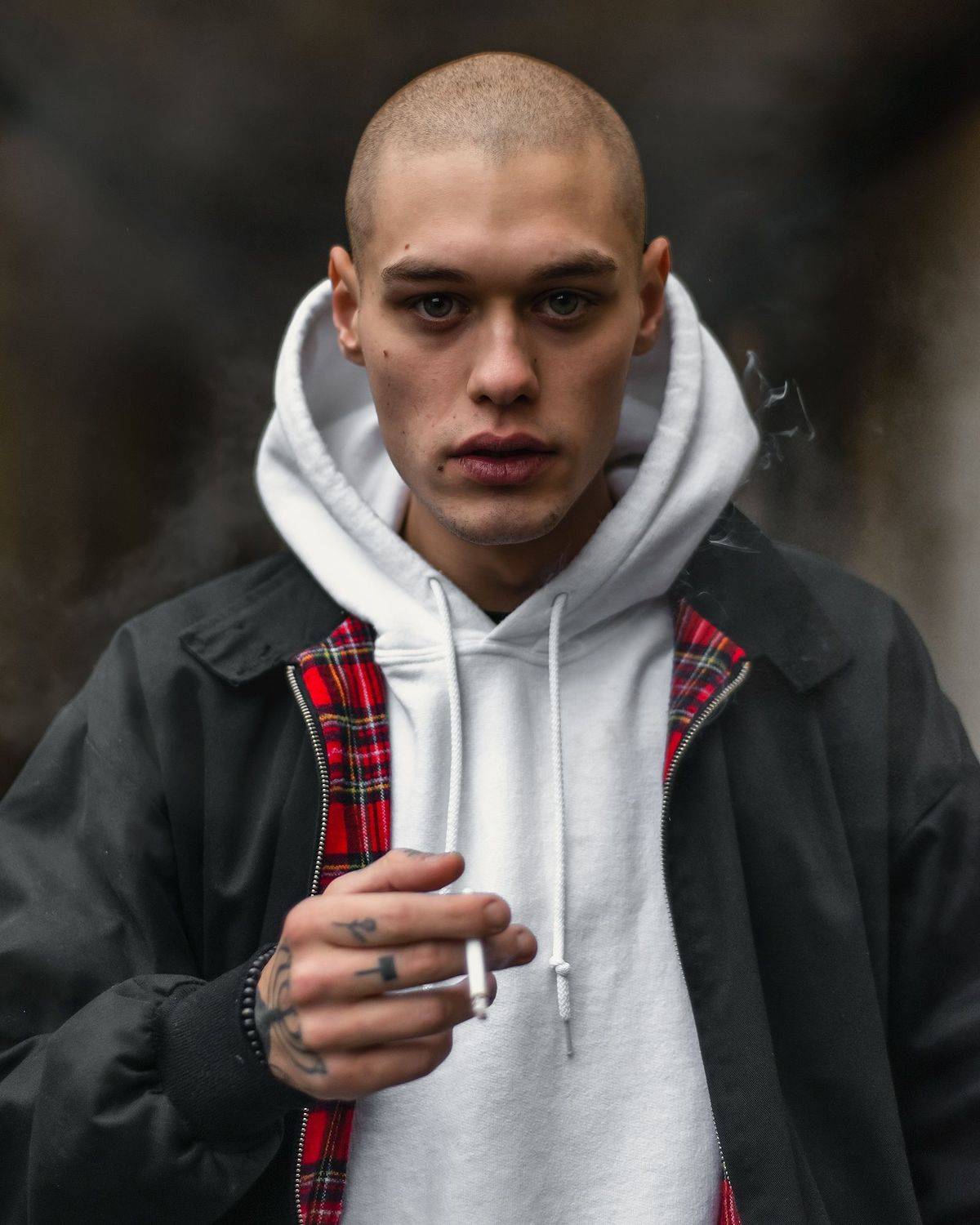мужчина, сигарета, портрет, уличная съемка, портретура, парень, мальчик, Oleg Kolomiychenko