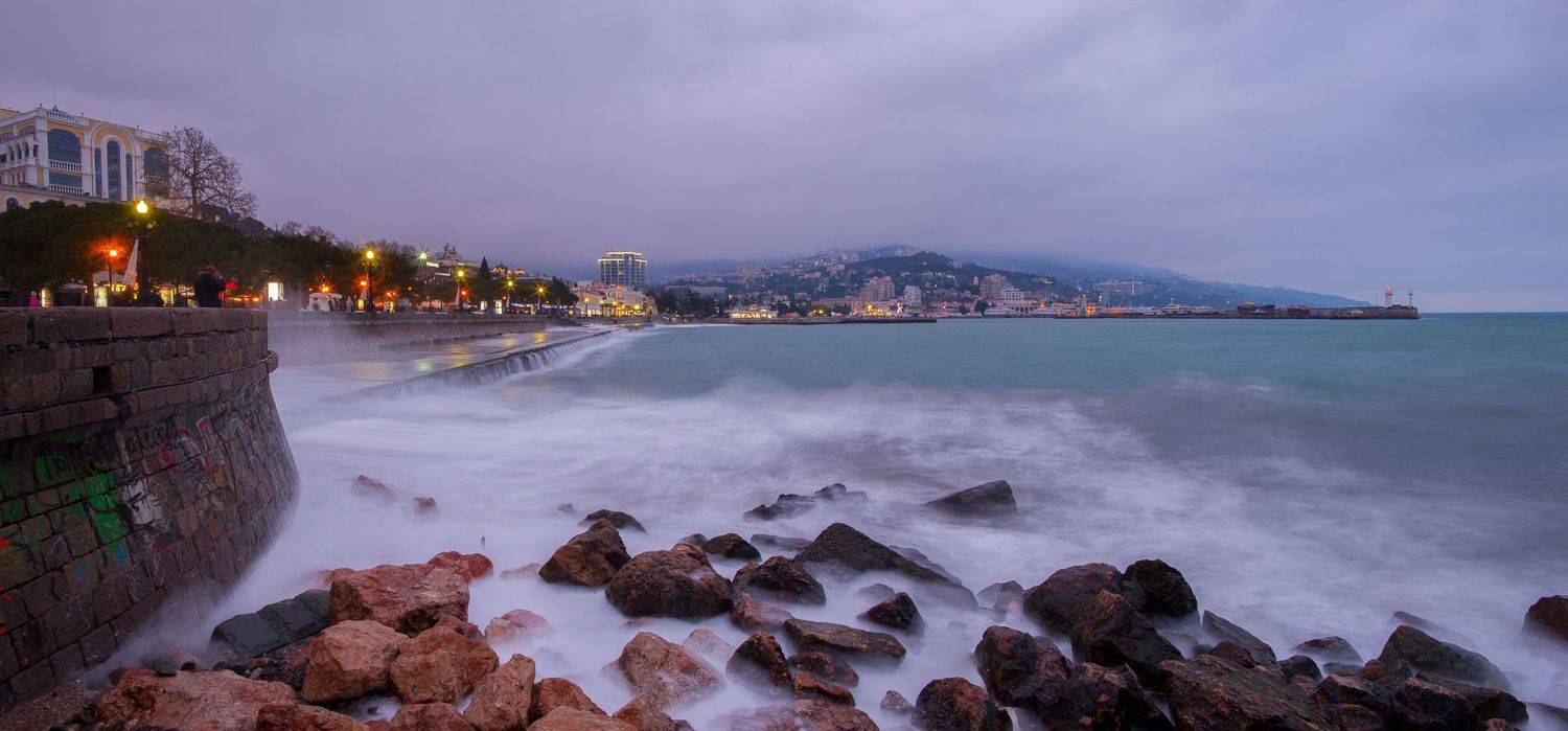 ялта, набережная, крым, набережная, черное море, ялтинский маяк, набережная ленина, ялтинский залив, Serge Titov