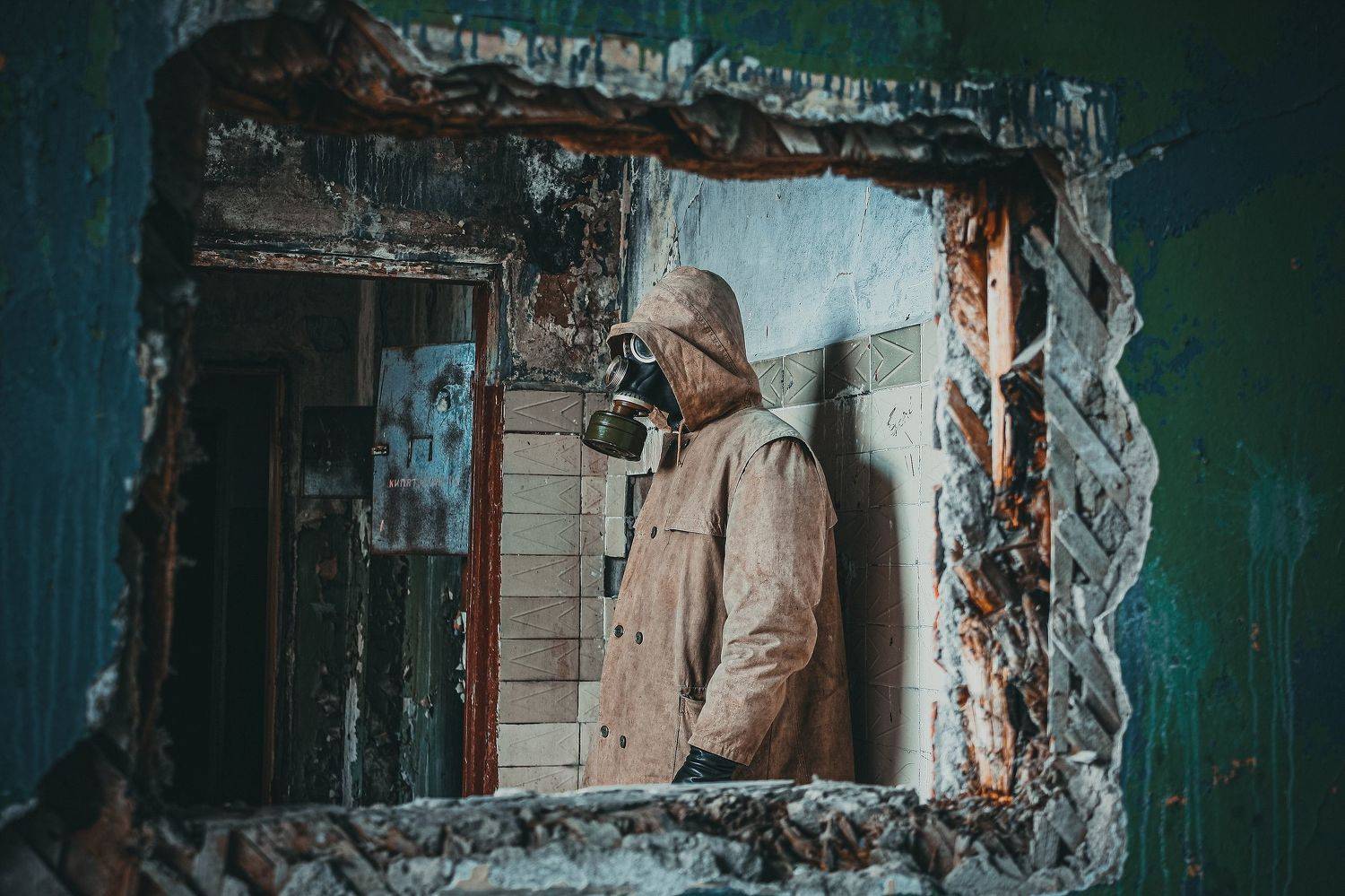 апокалипсис, противогаз, разруха, сталкер, человек, Vladimir Kedrov