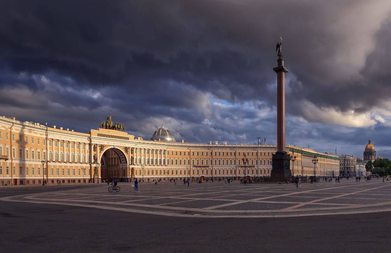 город,площадь,архитектура,монумент,небо,тучи, Тамара