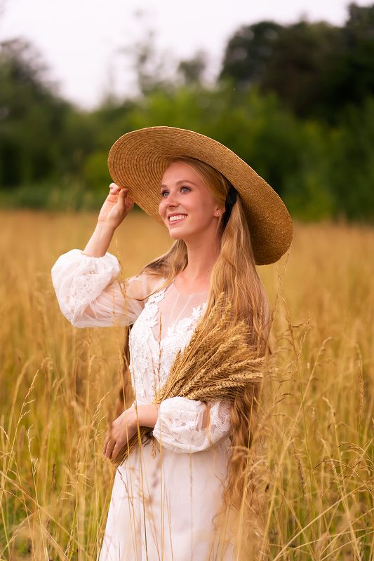 Полина фото превью