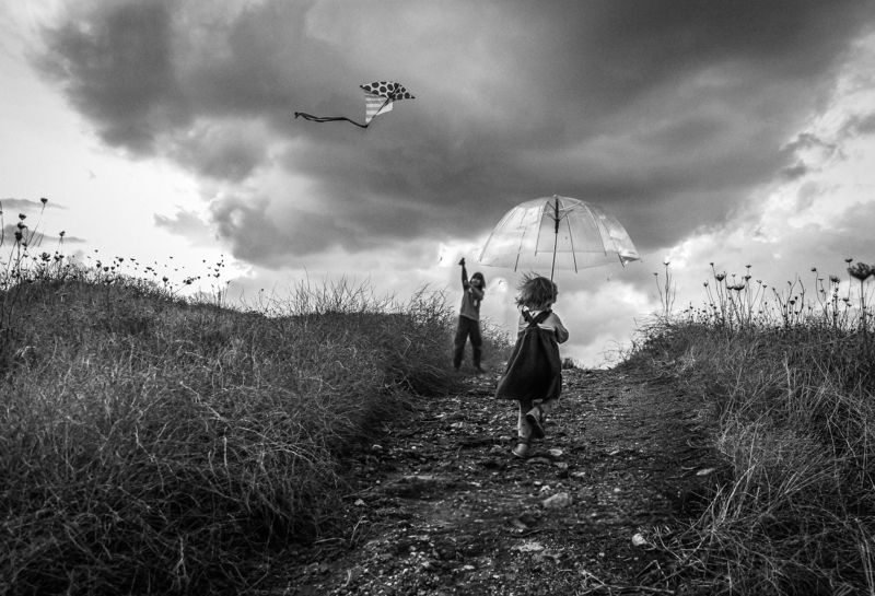 Полет под дождем фото превью