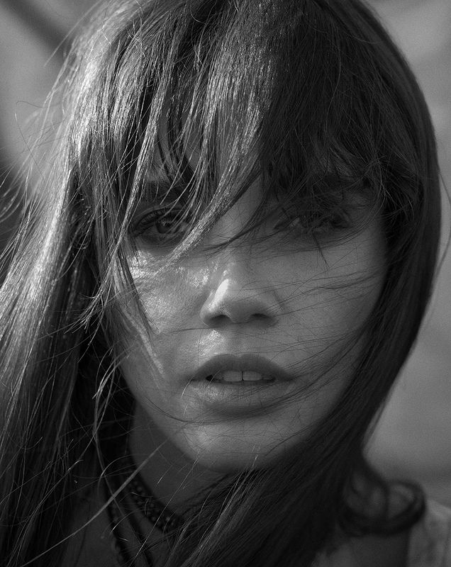 GIRL OF THE SUMMER фото превью