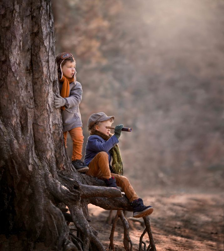 мальчики, братья, исследователи, летчик, подзорная труба Авиаторы фото превью