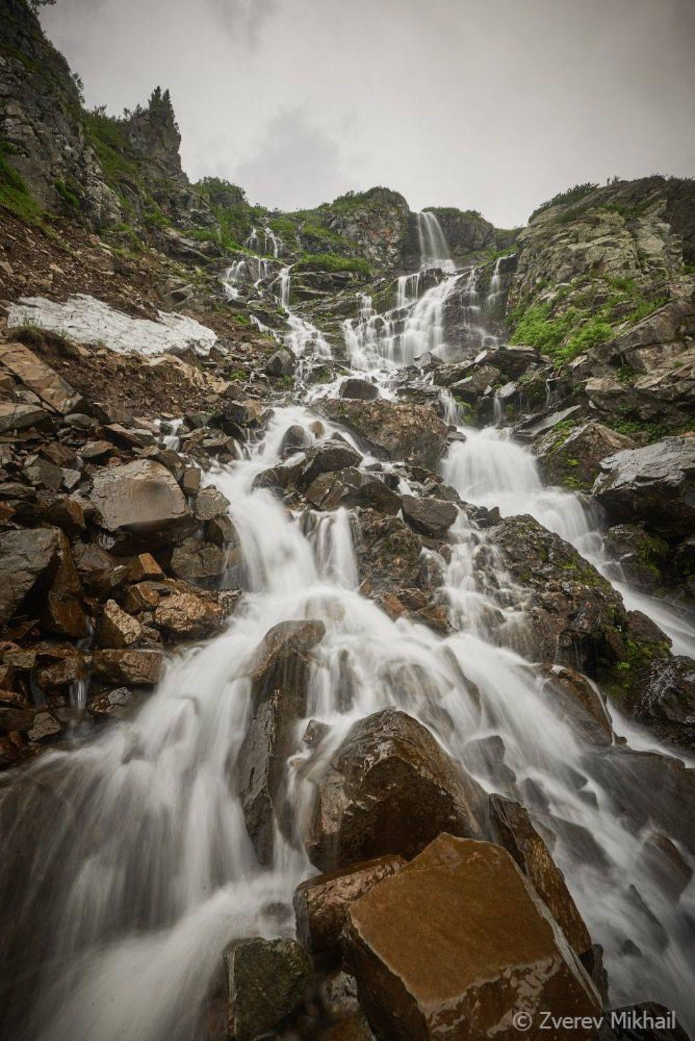 водопад, Михаил Зверев