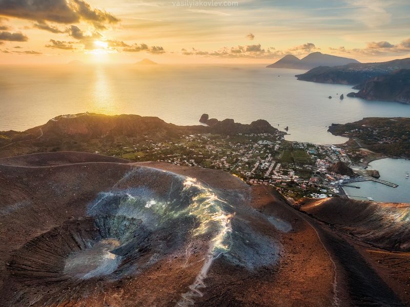 Остров Вулкано фото превью