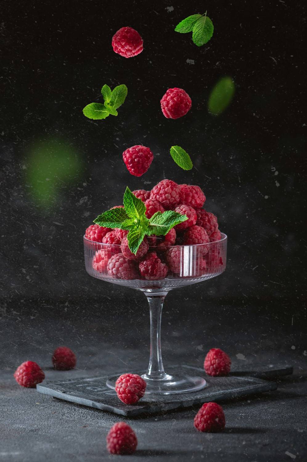 малина, натюрморт, левитация, ягоды, фудфото, Anna Makarenkova