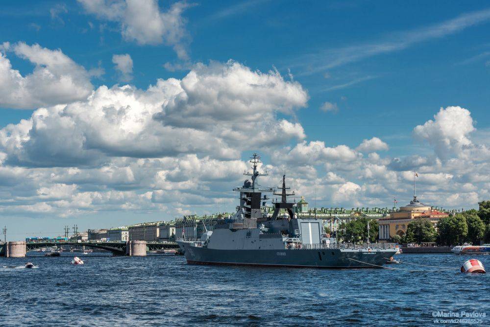 город, петербург, городской пейзаж, день вмф, корвет \"стойкий\", корабли на неве, праздник вмф россии, nikon, Марина Павлова