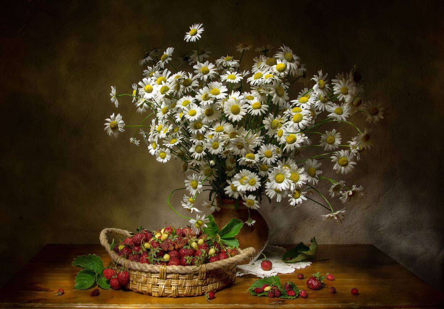 натюрморт, ромашки, клубника, Татьяна Феденкова