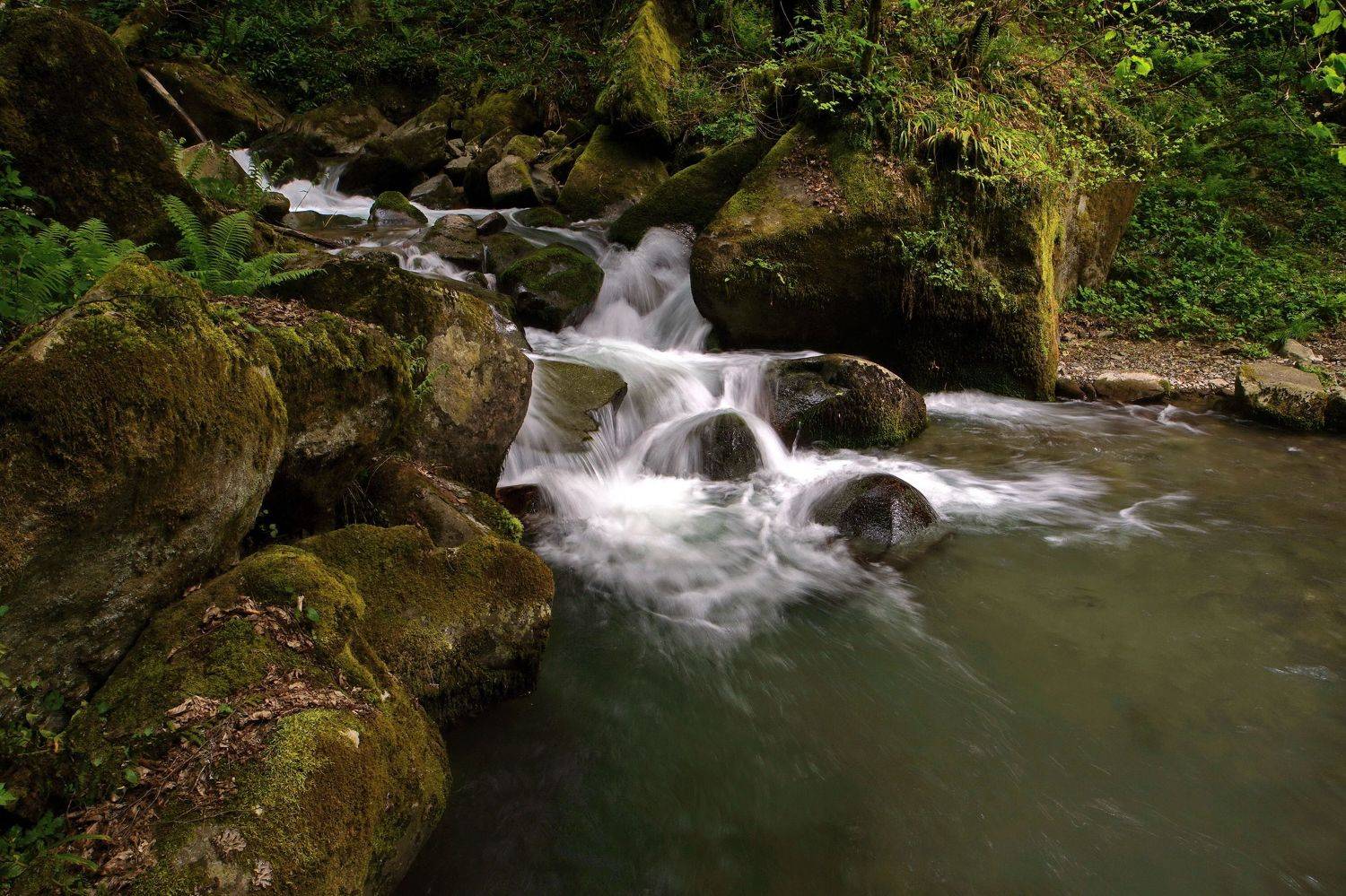 горы река валуны, Евгений Никишин