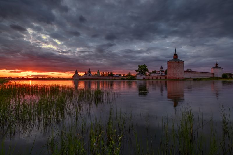 Теплый вечер у Северной Обители... фото превью