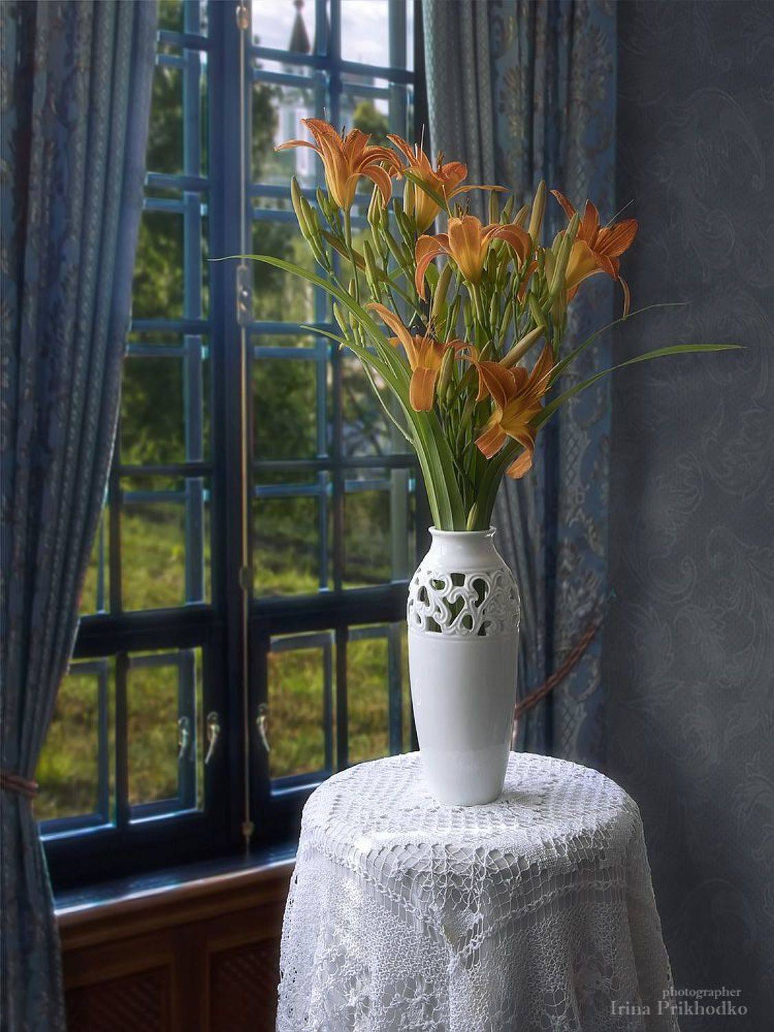 натюрморт, лето, цветы, букеты, интерьер, лилейник, Ирина Приходько