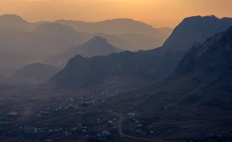 Вечер в горном ауле фото превью