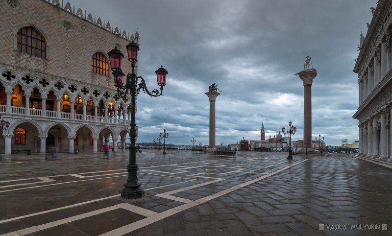 Venezia ... alba ...San Marco  ... фонари фото превью
