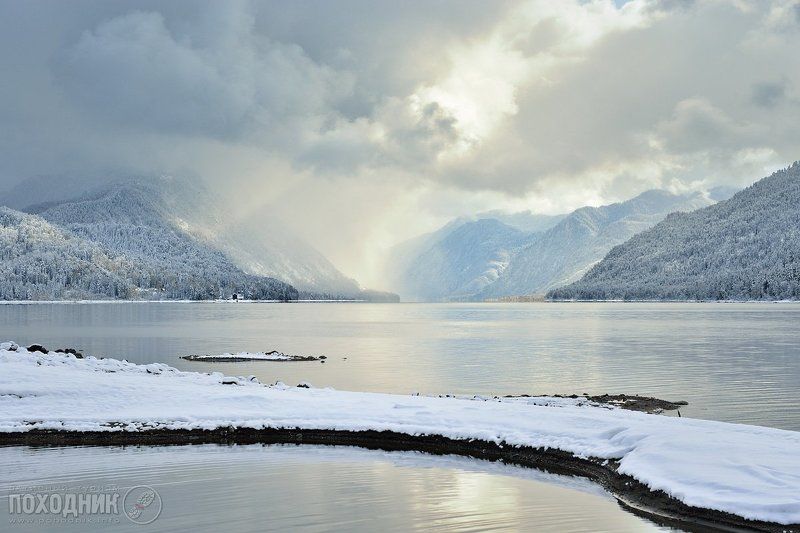 Утро на Телецком озере. Горный Алтай фото превью