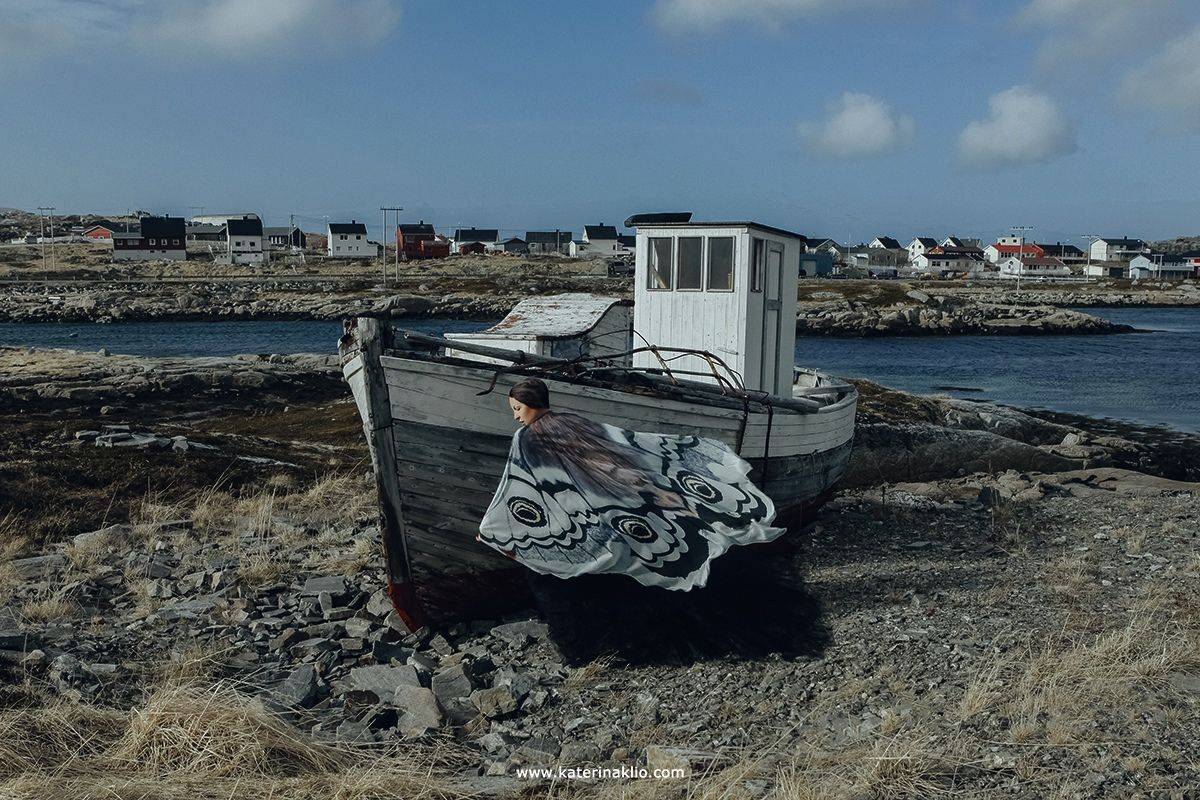 mole, boat, woman, wind, ocean, model, black, Norway, Lofoten, art, fine art, Катерина Клио