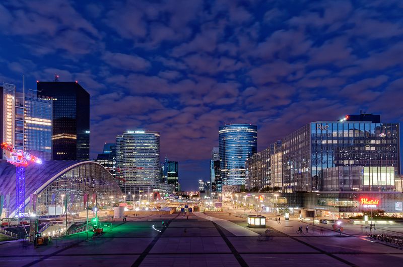 night; cityscape; city; france; blue hour; buildings Paris La Défense фото превью