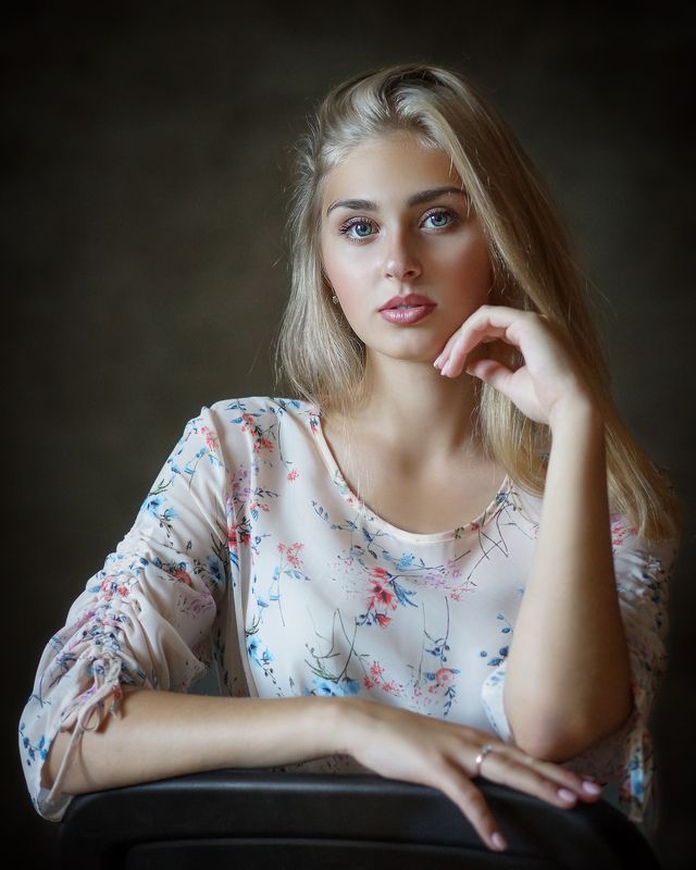 девушка, портрет Ольга фото превью