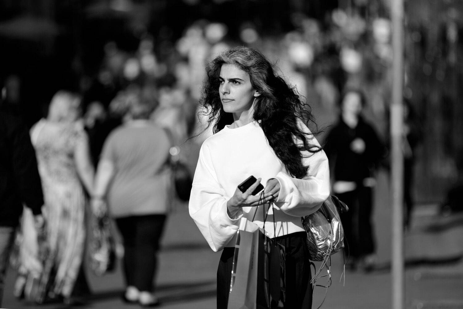 street, bw, blackwhite, blackandwhite, bnw, blackandwhitephoto, moments, mood, msk, monochrome, moscow, streetphoto, streetlife, streetmoscow, streetbw, people, photography, photo, person, documentary, reportage, moscow, blackandwhite, visual, female, hum, Ирина Болдина