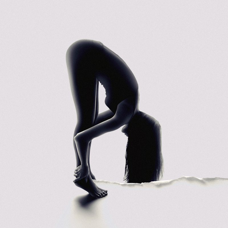 silhouette, dark, light, torn paper, thoughts, deep thoughts, shadow, baclk and white, surreal, minimalism, fine art, art, conceptual Deep Thoughts фото превью