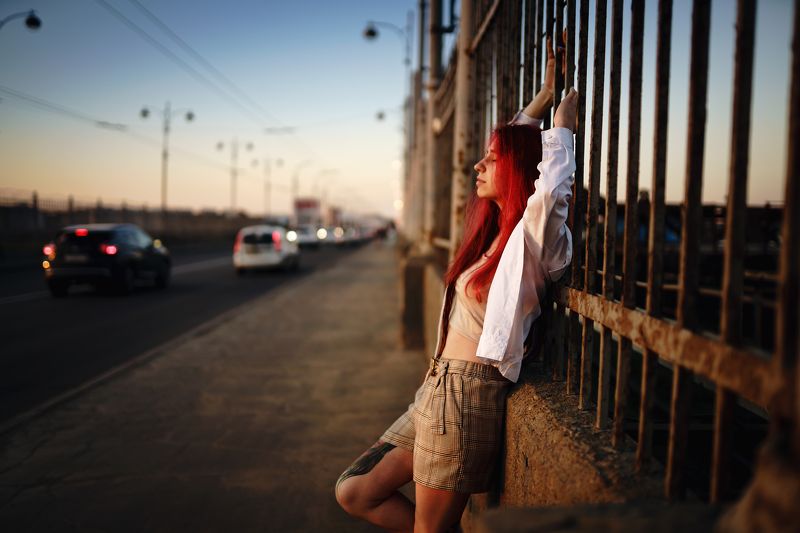 вечер, дорога, девушка, портрет Вдоль ночных дорог фото превью