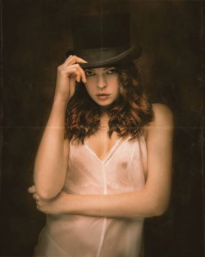 portrait in cabaret style