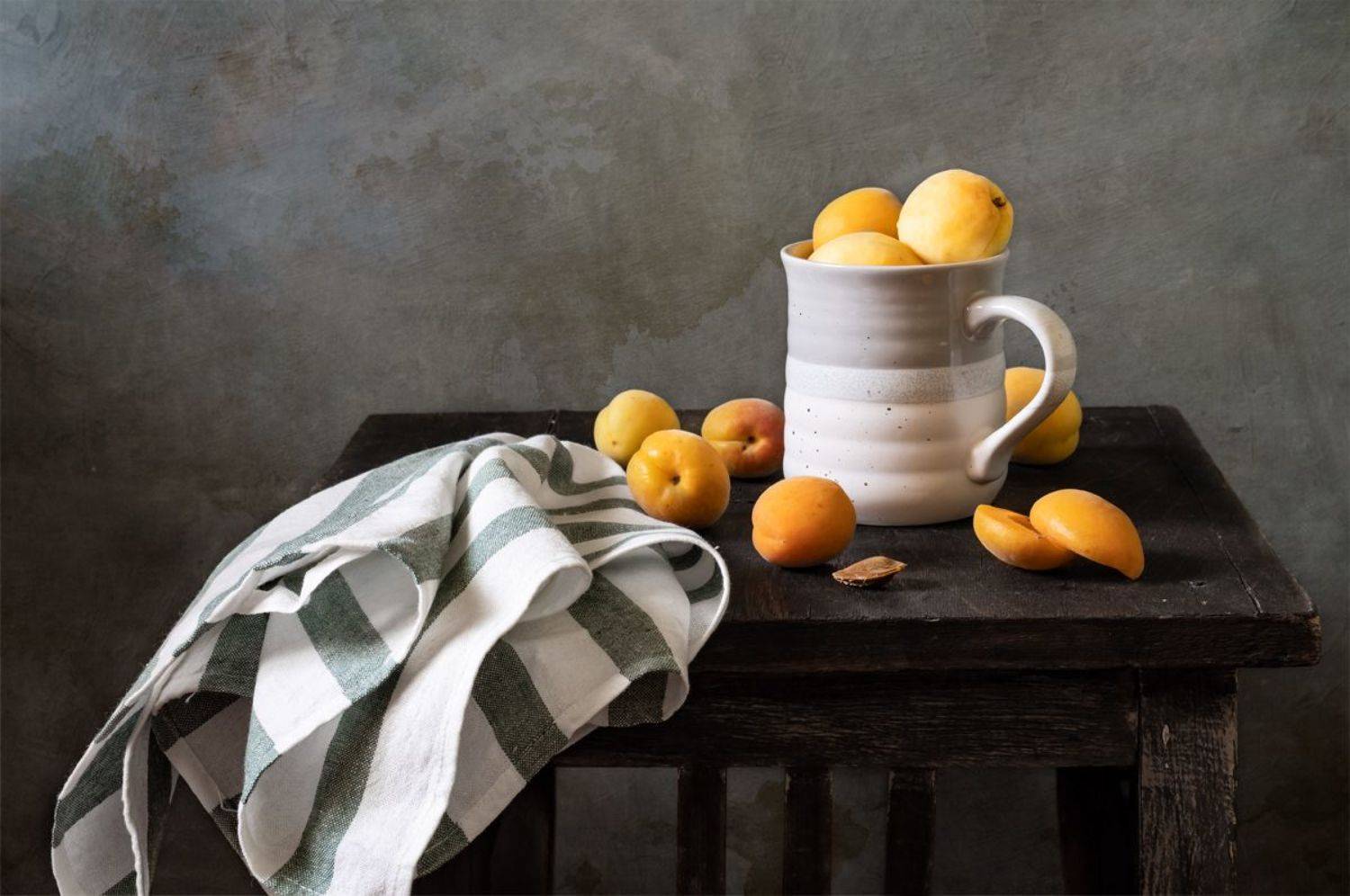 натюрморт, фрукты, абрикосы, Оля