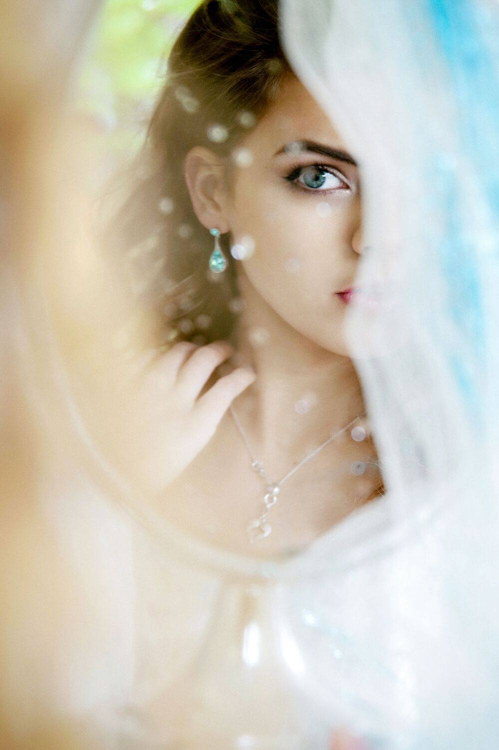 женщина зеркало капли портрет, Henriette Mielke