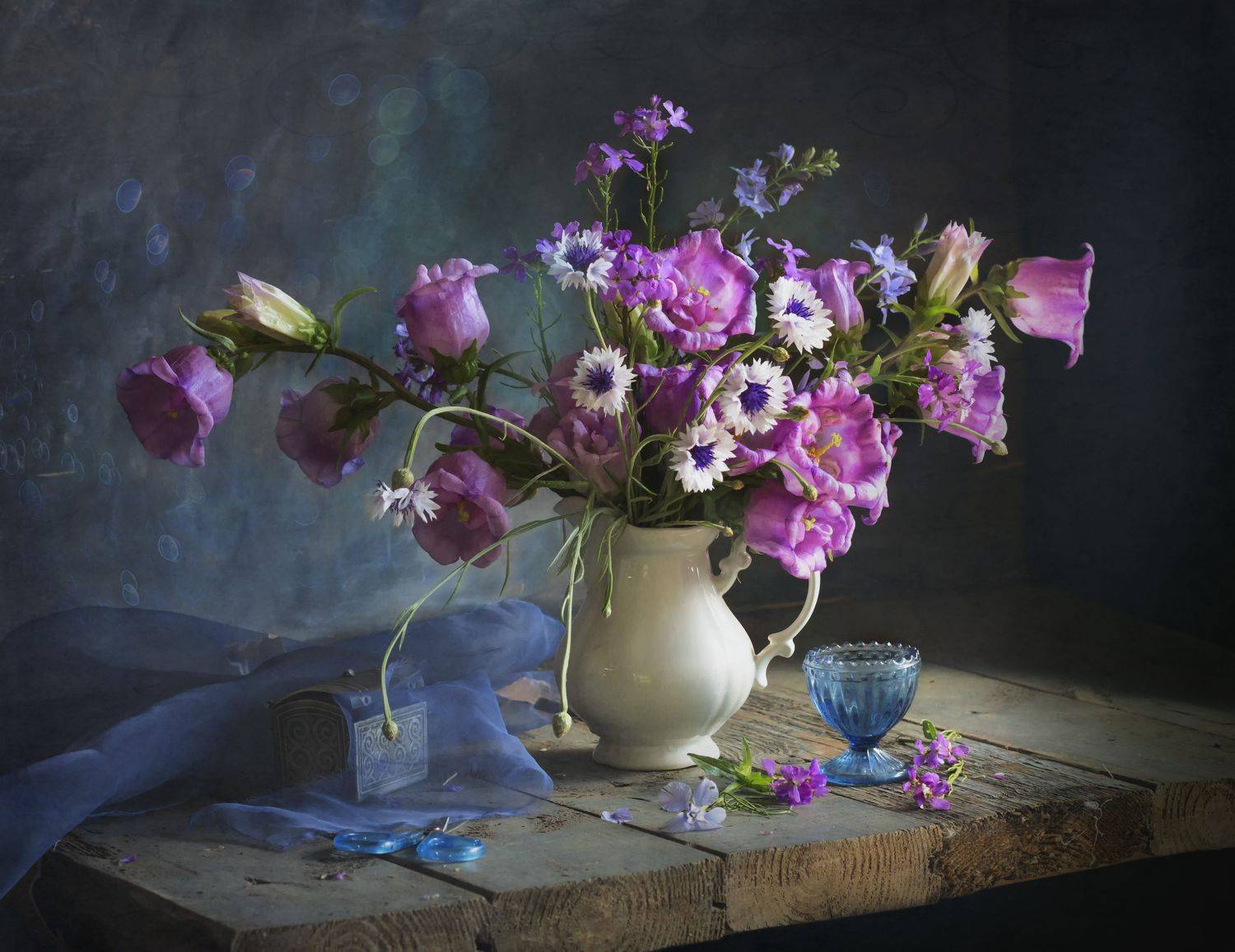 натюрморт, колокольчики, васильки, лето, Лионелла Зимина