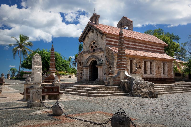 St. Stanislaus Church, Altos De Chavon фото превью