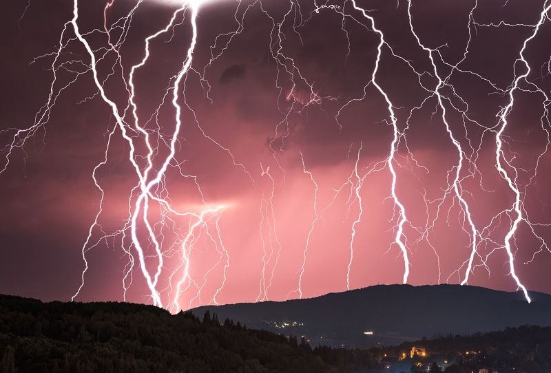 High Voltage фото превью